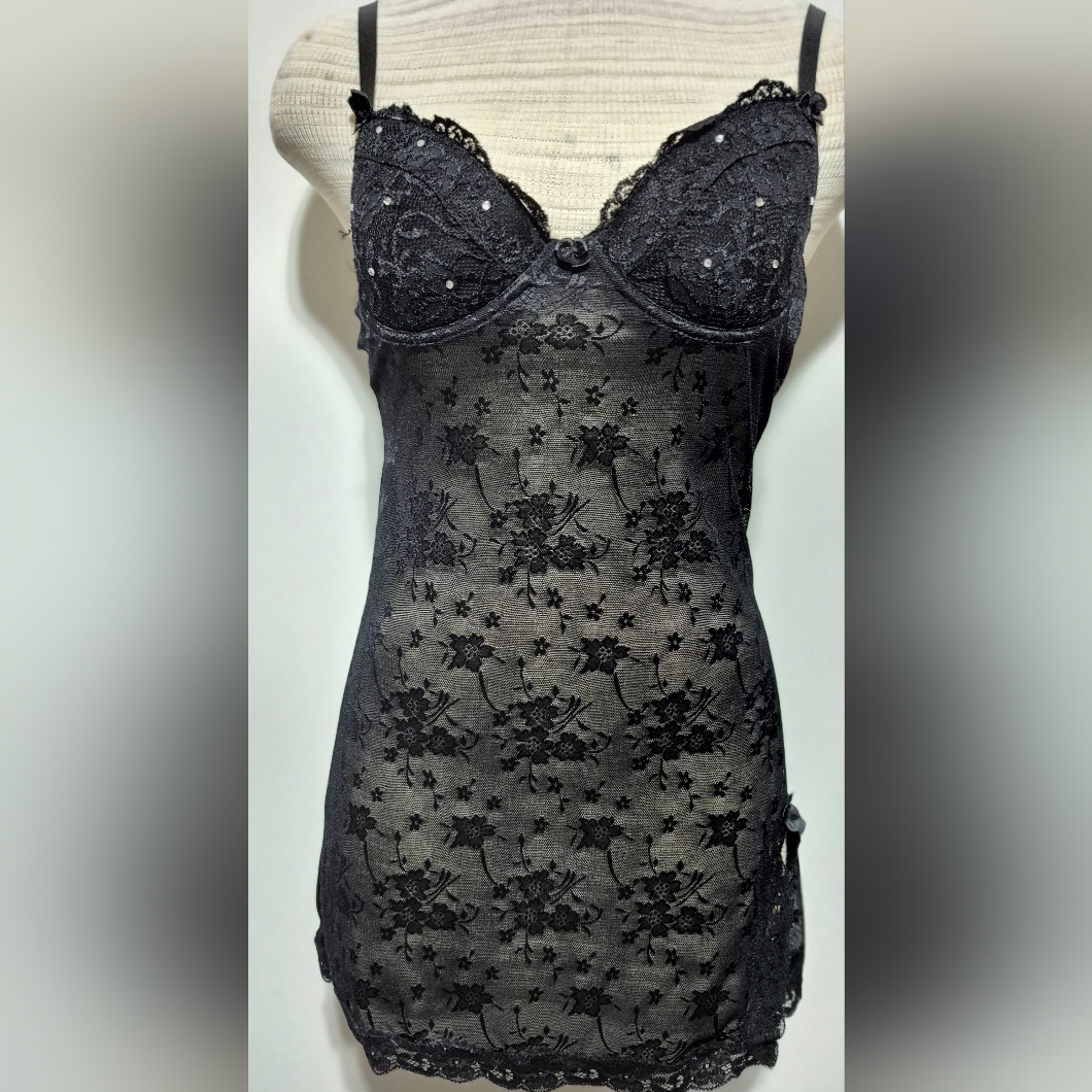 Elegant Black Lace Chemise